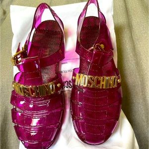 New Women’s Moschino flat jelly sandals size 10US/40EU